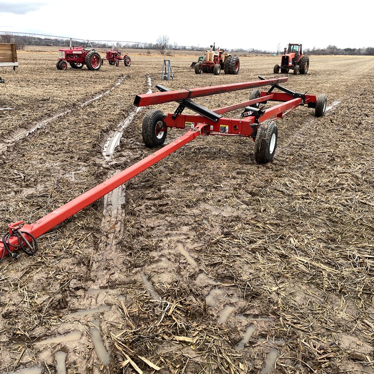 #103 • Unverferth Header Cart