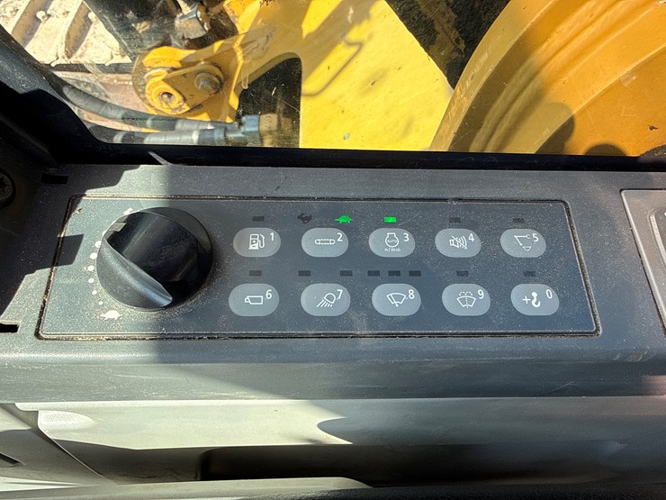 2011-caterpillar-336e-image-100