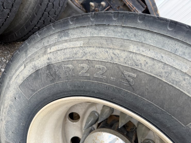 2002-international-9200i-image-5