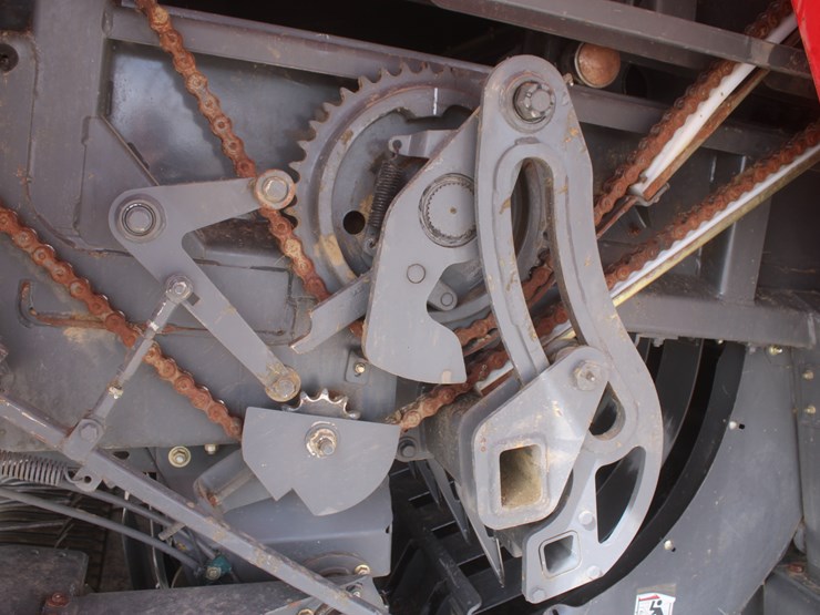 2010-agco-2170-image-35