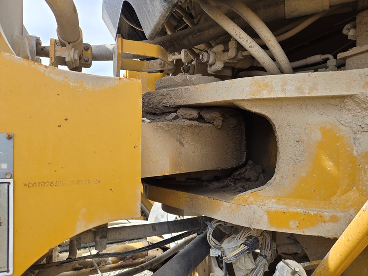 2001-caterpillar-988g-image-35