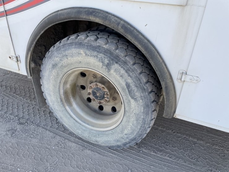 2007-kenworth-t300-image-12