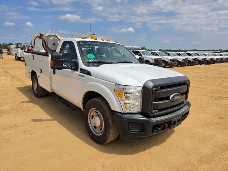 2015-ford-f350-image-4