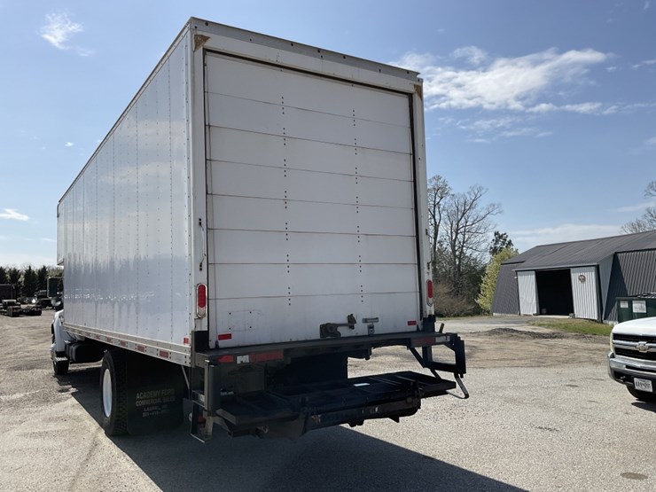 2015-ford-f650-xlt-image-6