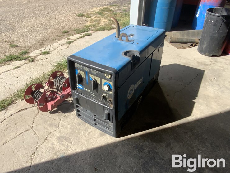 miller-bobcat-225-image-1