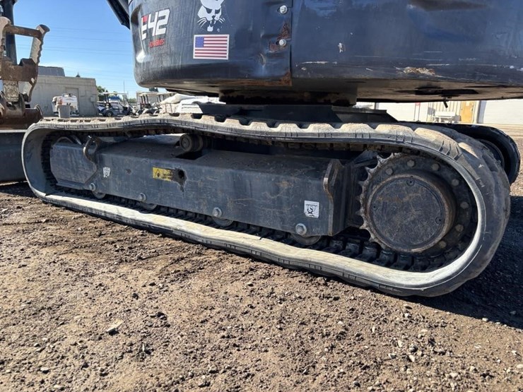 2022-bobcat-e42-image-24