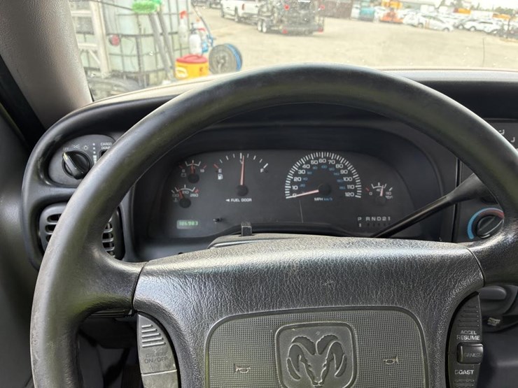 1999-dodge-ram-2500-image-14