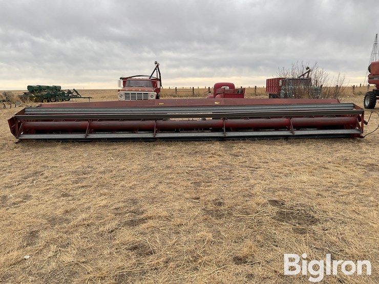 international-810-image-2