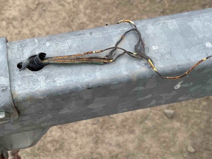 1990-unknown-trailer-image-24