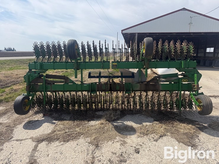 john-deere-400-image-2