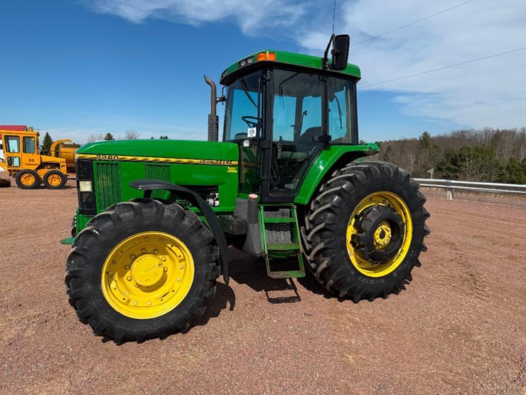 john-deere-7200-image-1