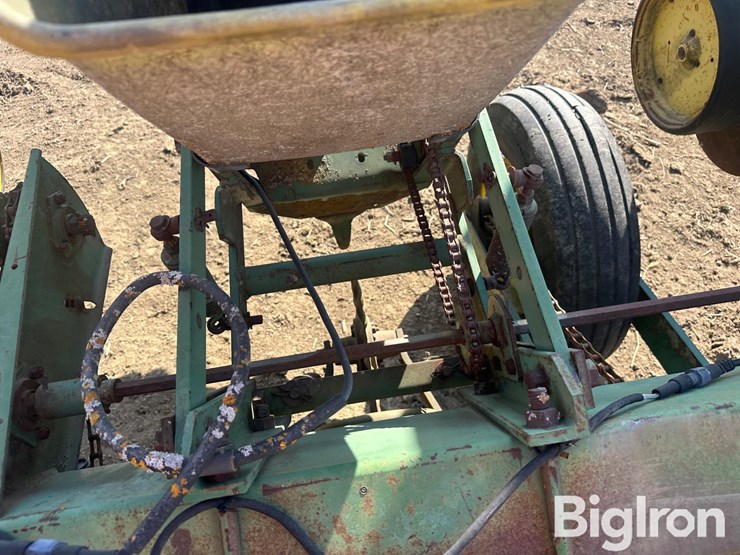 john-deere-7000-image-19