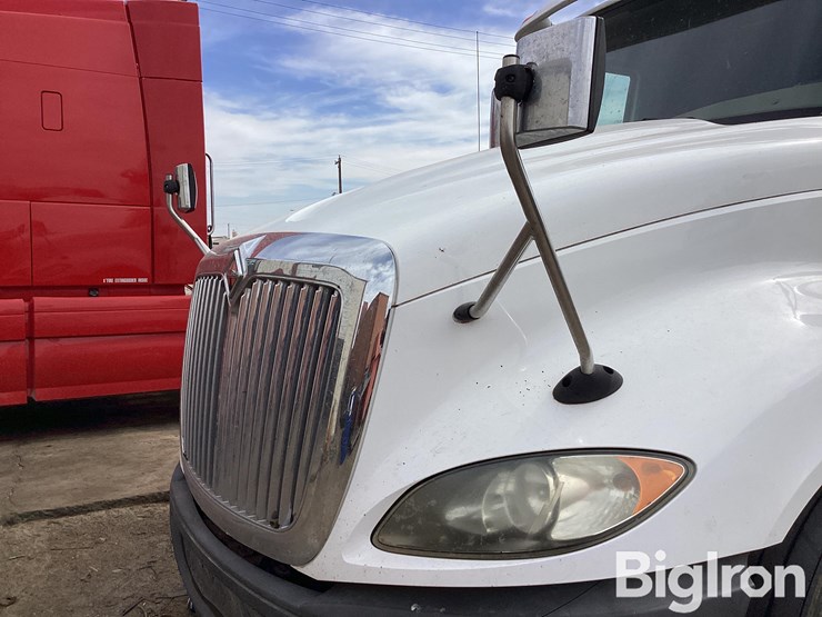 2015-international-prostar-image-10