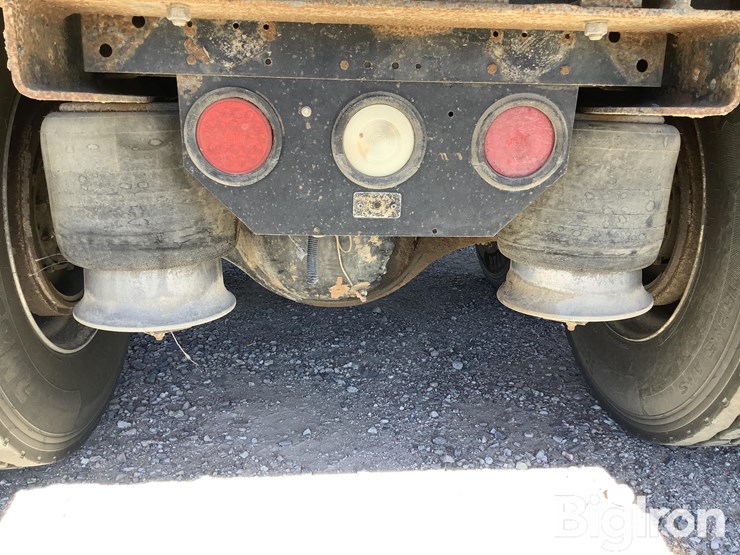 2001-caterpillar-15-image-17