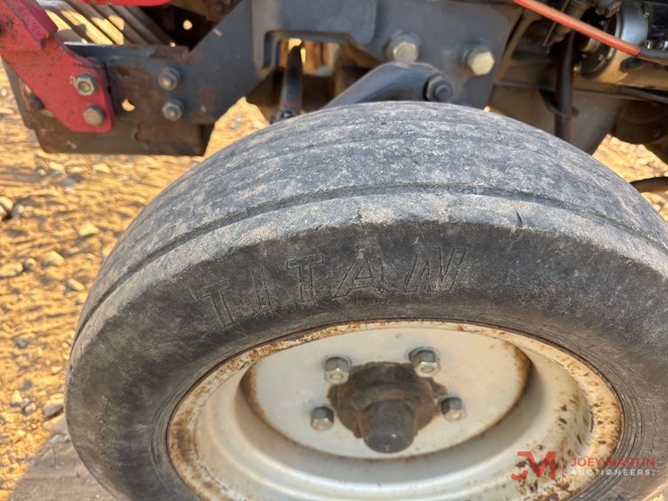 mahindra-c27-image-8