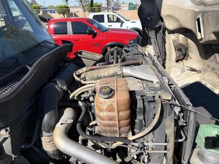 2013-international-workstar-7400-image-9