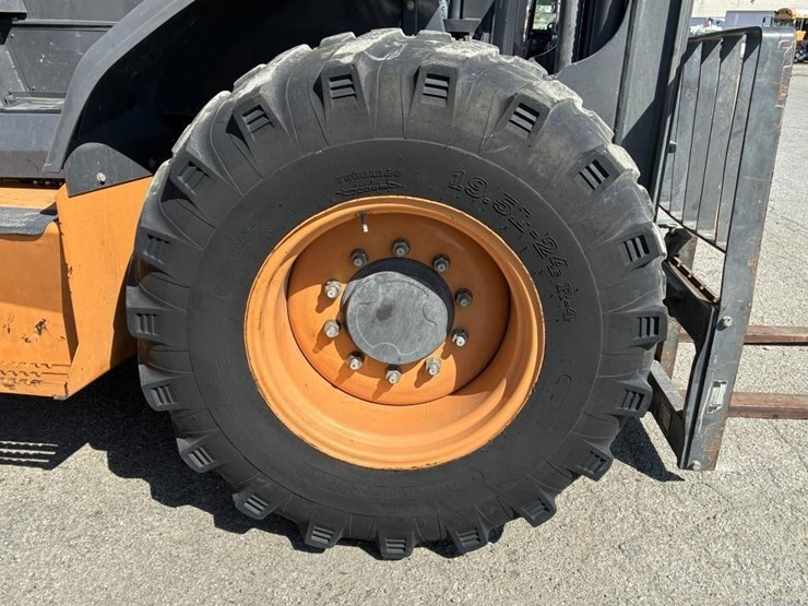 2015-case-586h-image-10