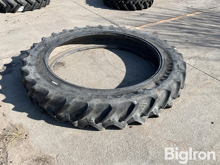 goodyear-320/105r54-dt800-tire-image-5