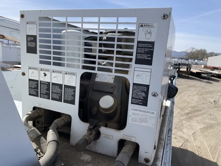 2006-kenworth-t300-image-40