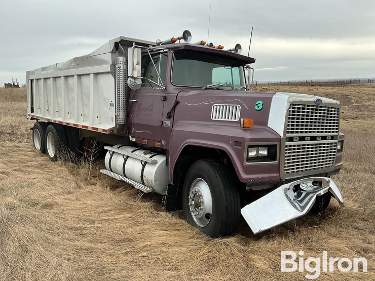 1985-ford-ltl9000-image-3