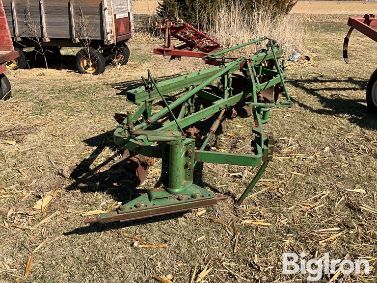 john-deere-5-image-2