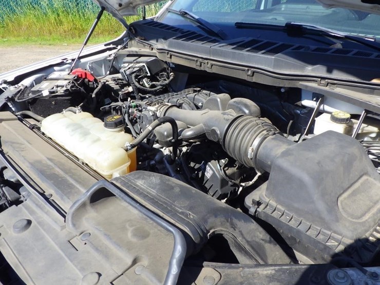 2021-ford-f150-image-8