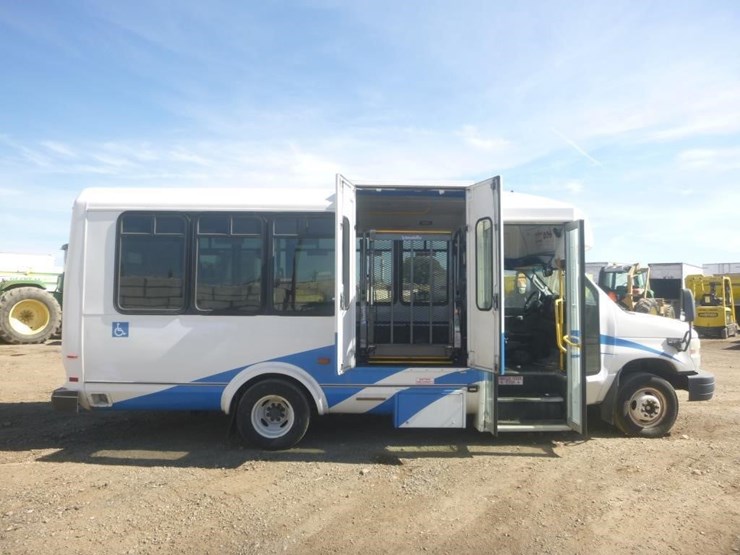 2014-ford-e450-image-6