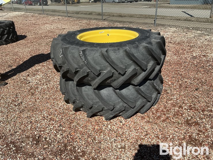 john-deere-28-image-1