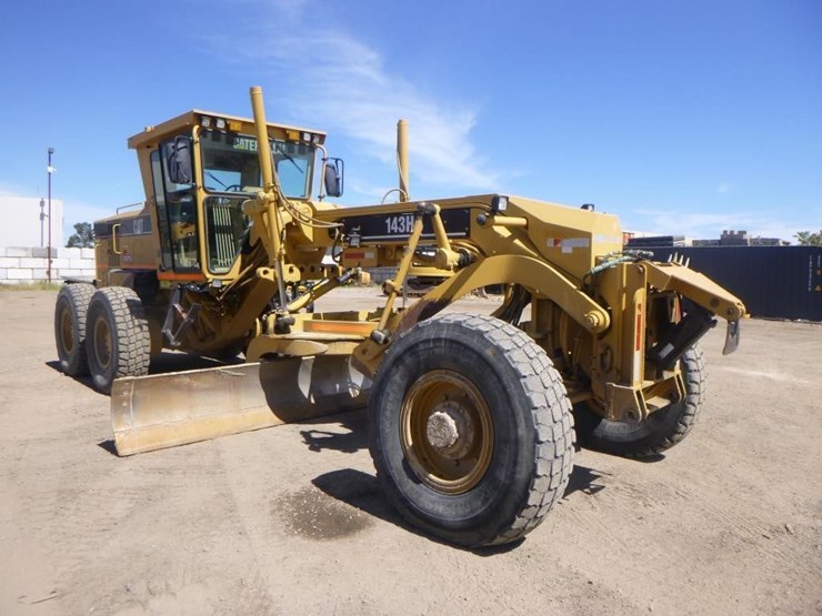 caterpillar-143h-image-2