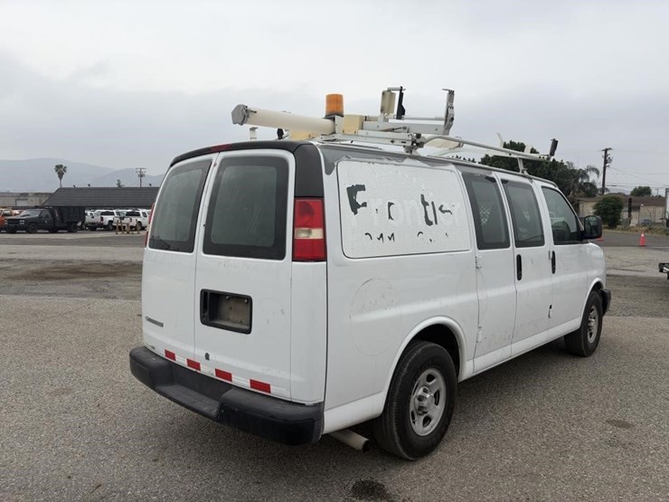 2007-chevrolet-express-1500-image-3