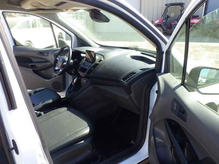 2020-ford-transit-connect-image-6