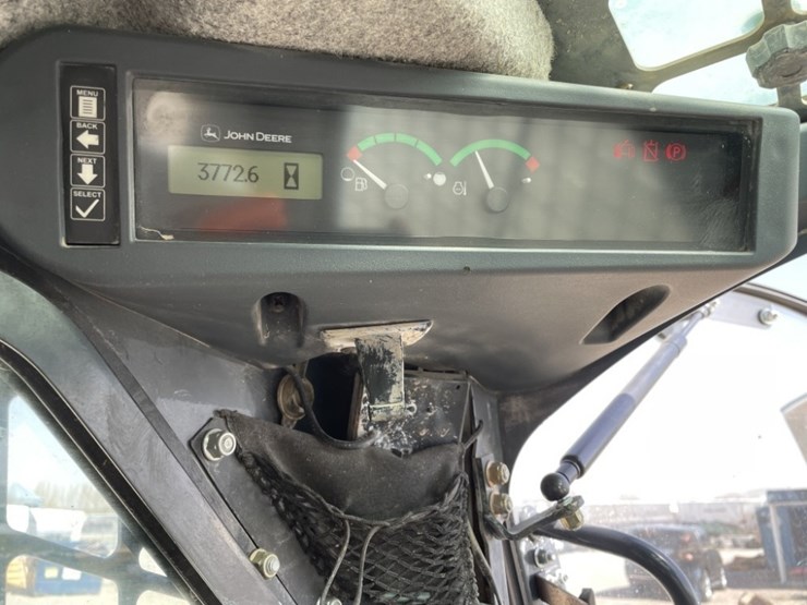 2013-deere-333e-image-21