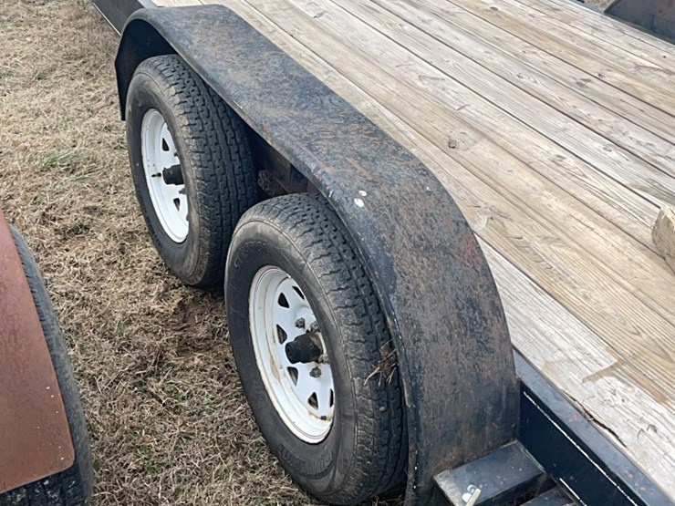 car-hauler-trailer-16’-with-2’-dove-tail-and-ramps-image-10