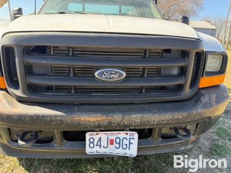 2001-ford-f450-image-13