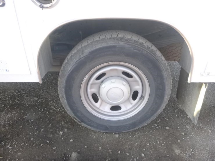 2016-ford-f350-image-21