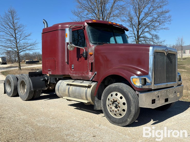 2004-international-9900i-image-3