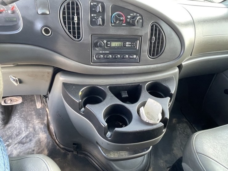 2006-ford-e350-xl-sd-image-14