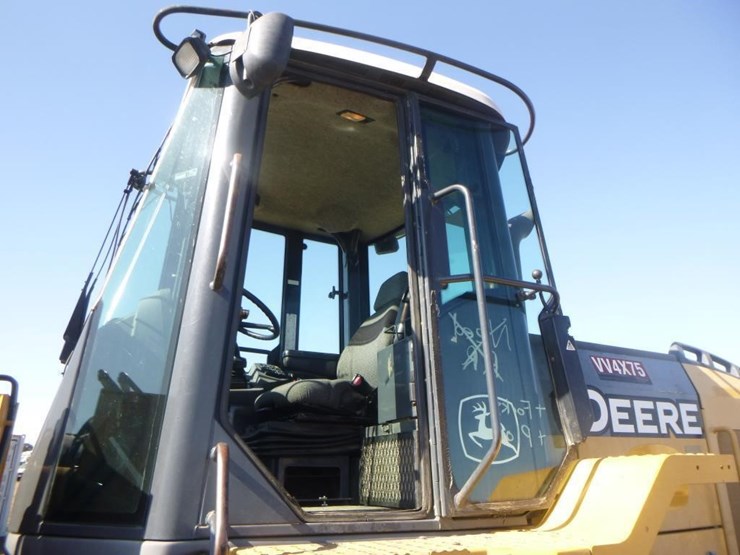 2005-deere-624j-image-23