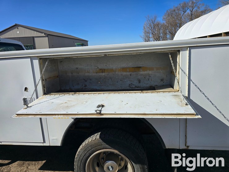 2008-ford-f550-image-14