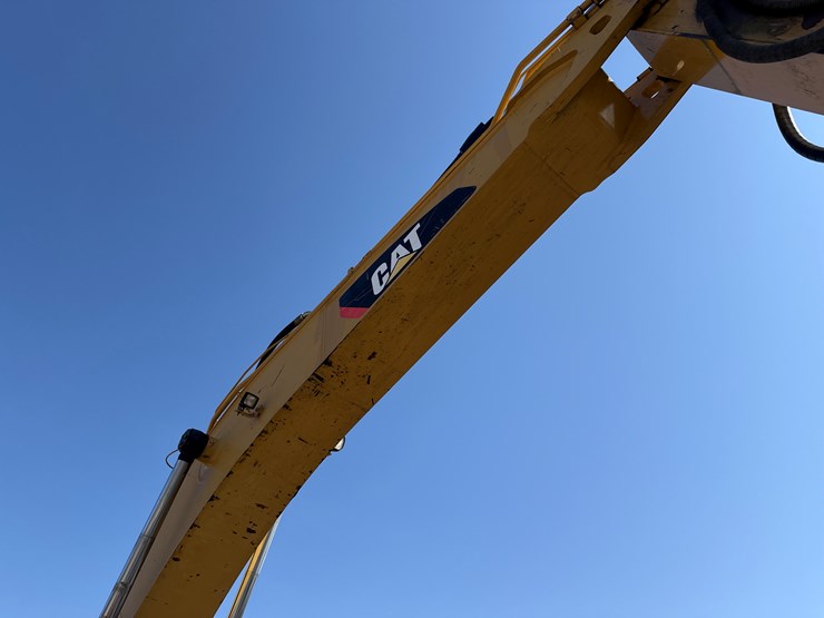 2011-caterpillar-336e-image-29