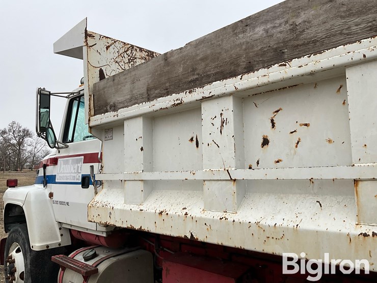 1993-ford-ln8000-image-13