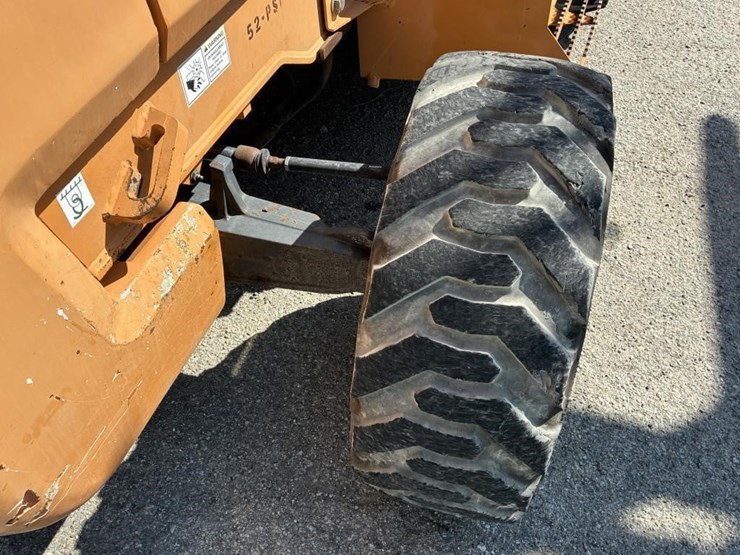 2015-case-586h-image-12