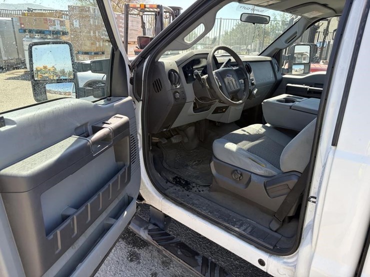 2012-ford-f250-image-10