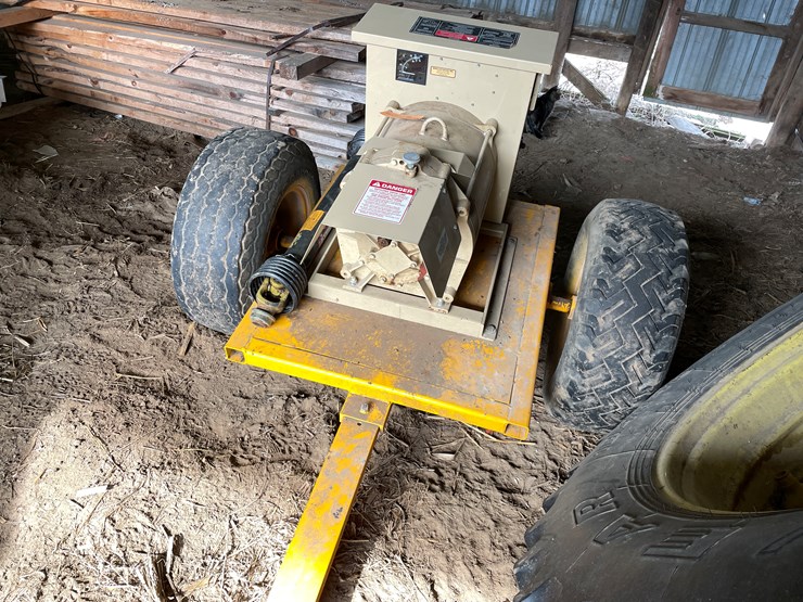 #2393-•-generac-pto-generator-image-1