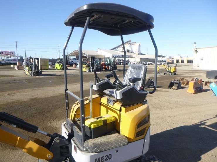 me20-hydraulic-excavator-image-19