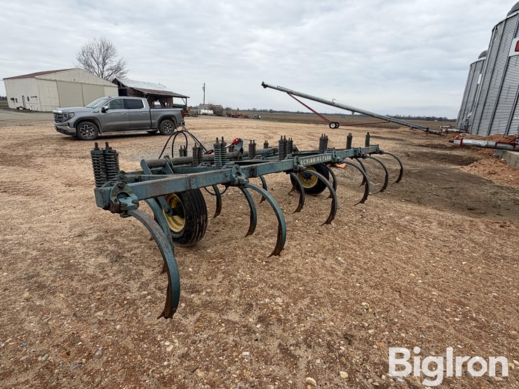 john-deere-100-image-7