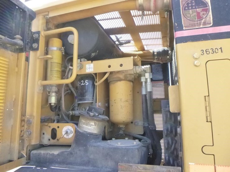 caterpillar-143h-image-38