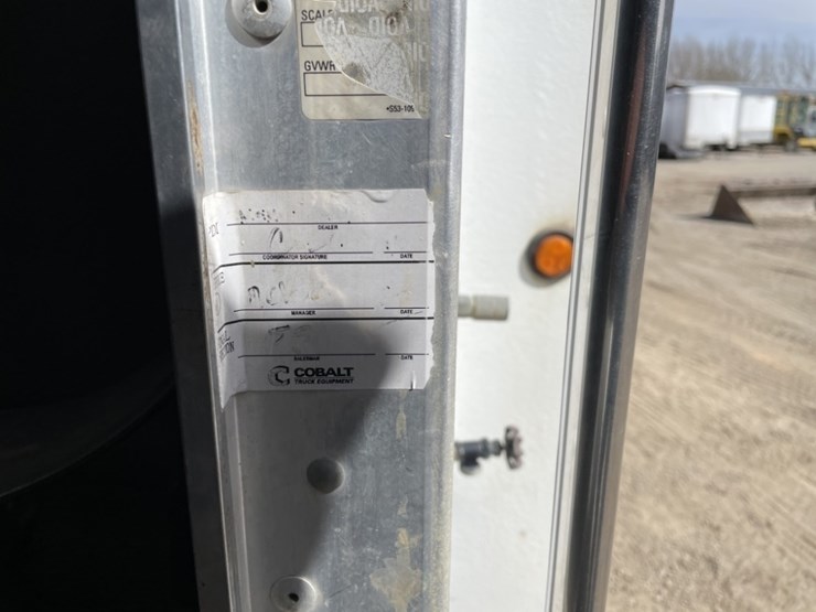 2007-kenworth-t300-image-44