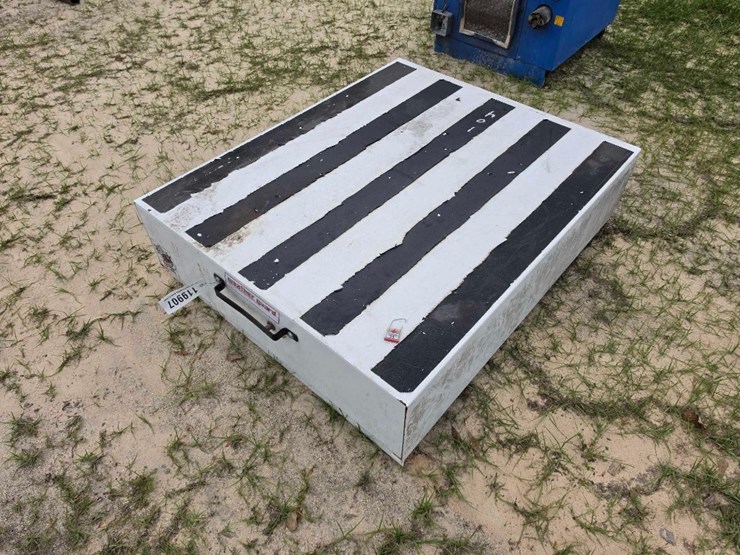 104---weather-gaurd-pack-rat-tool-box-image-3