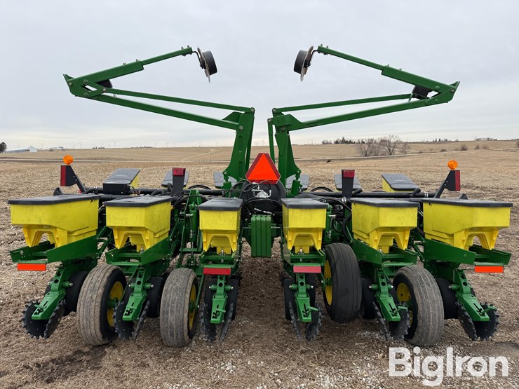 2010-john-deere-1760-image-6